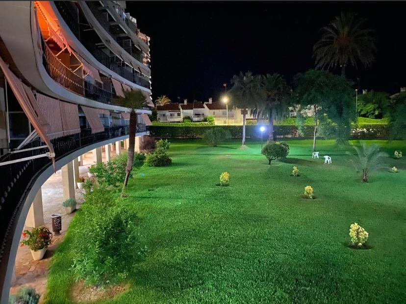 Apartamento Los Carmenes, Playa De Gandia Eksteriør billede